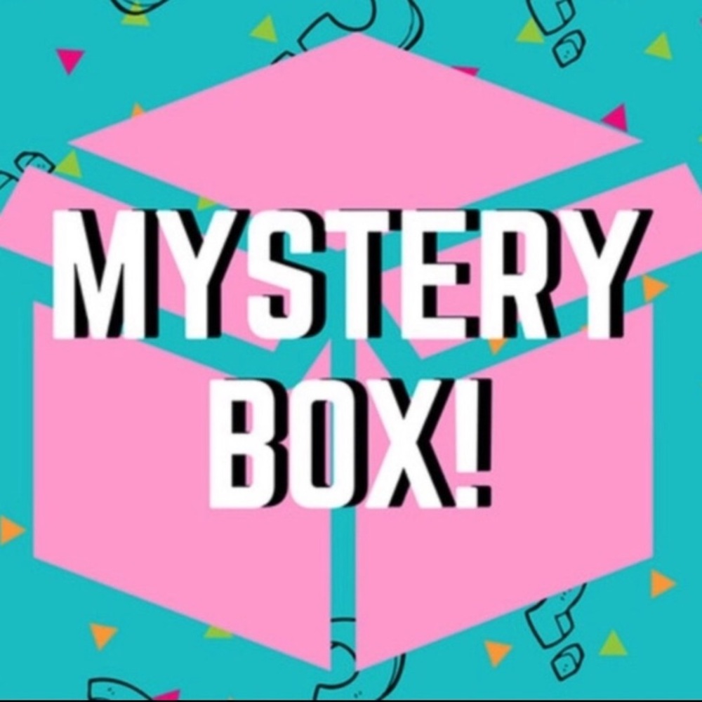Mystery clothing & accessories box 100$ worth